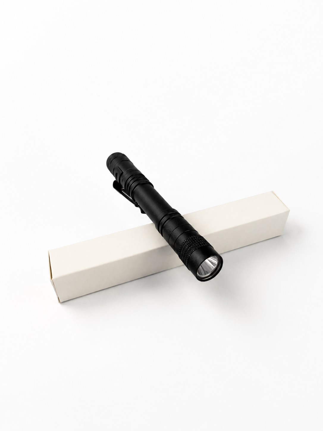 Pocket flashlight