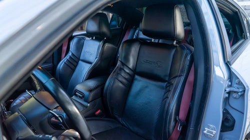 Front SRT seats in black leather